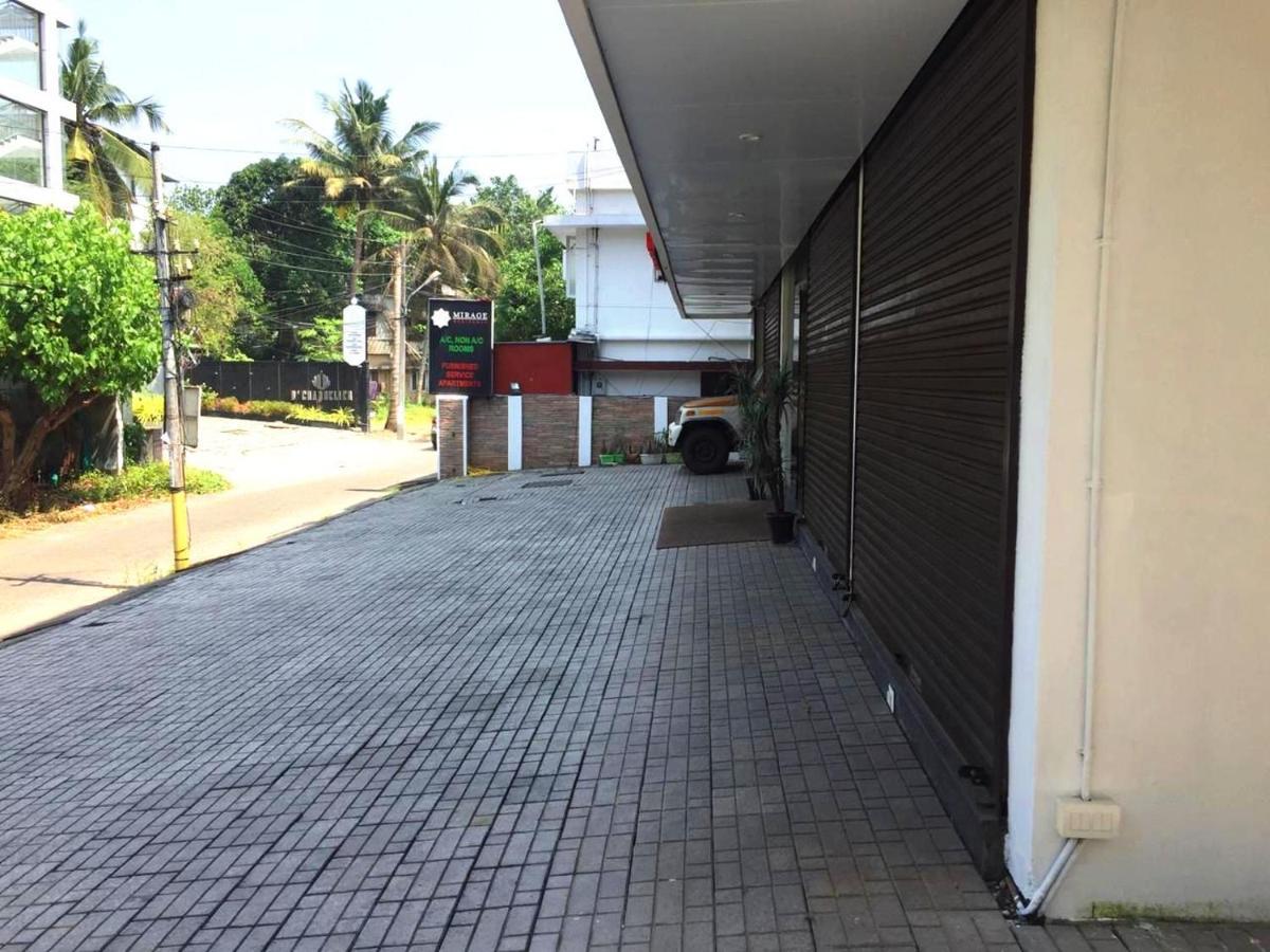 Mirage Residency Hotel Kochi Exterior photo